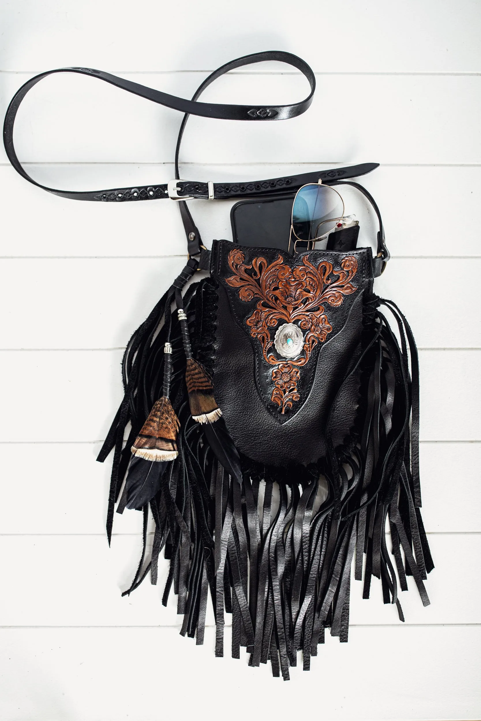 Black Bay Prairie Phone Pouch with Navajo Concho