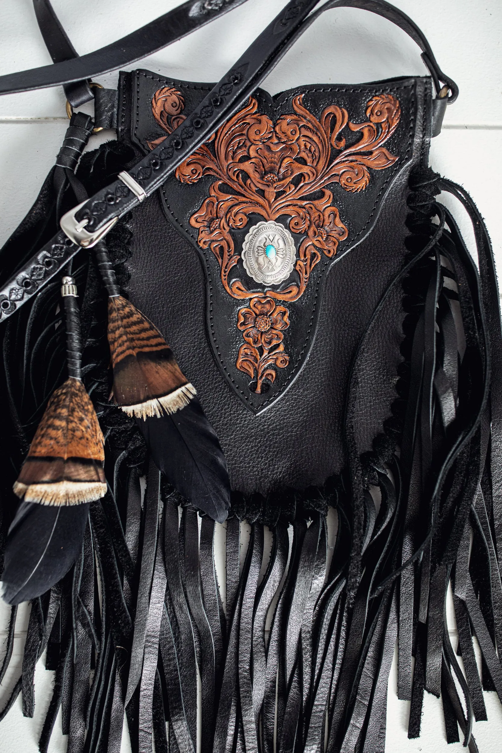 Black Bay Prairie Phone Pouch with Navajo Concho